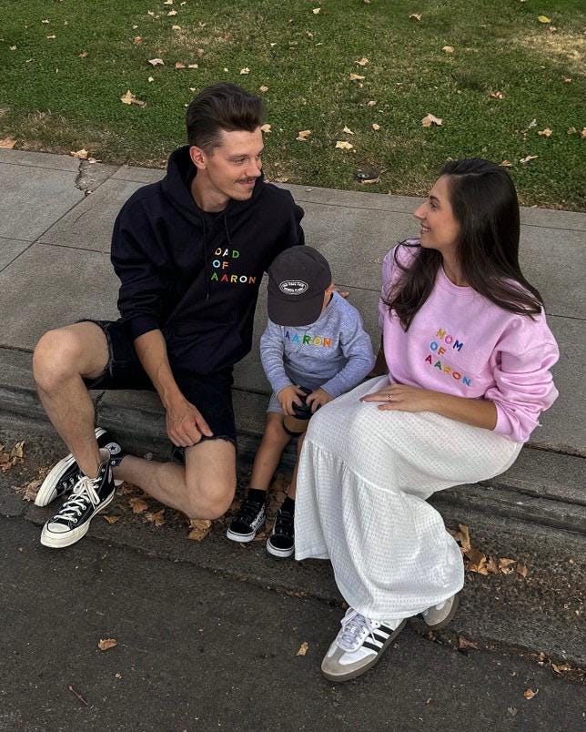 Custom Embroidery Personalized Handmade Gift for Mom Dad Parents Family Sweatshirt with Kids Names, Mother's Father's Day Gift, Family Look