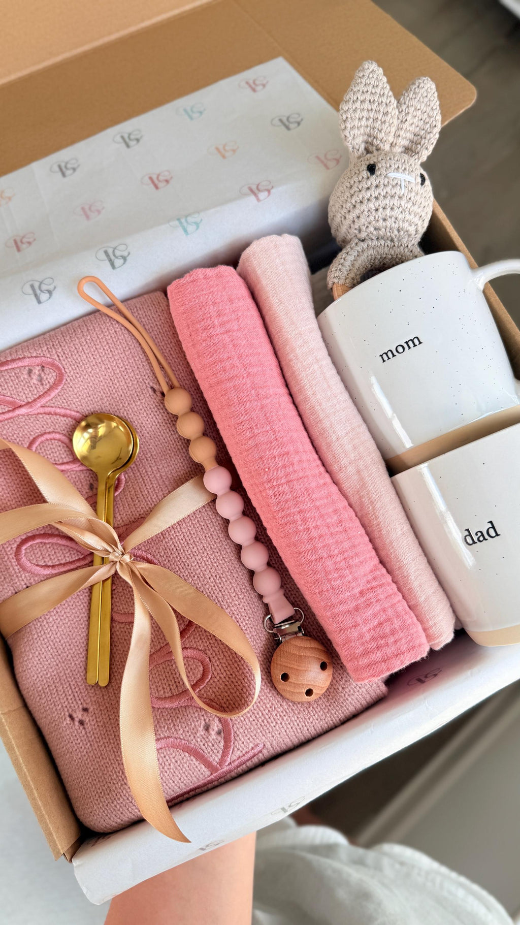 New Parents Gift Box for New Mom, New Dad & Baby, New Baby Gift Basket for the Whole Family, New Parent Care Package, New Mom and Dad Gifts