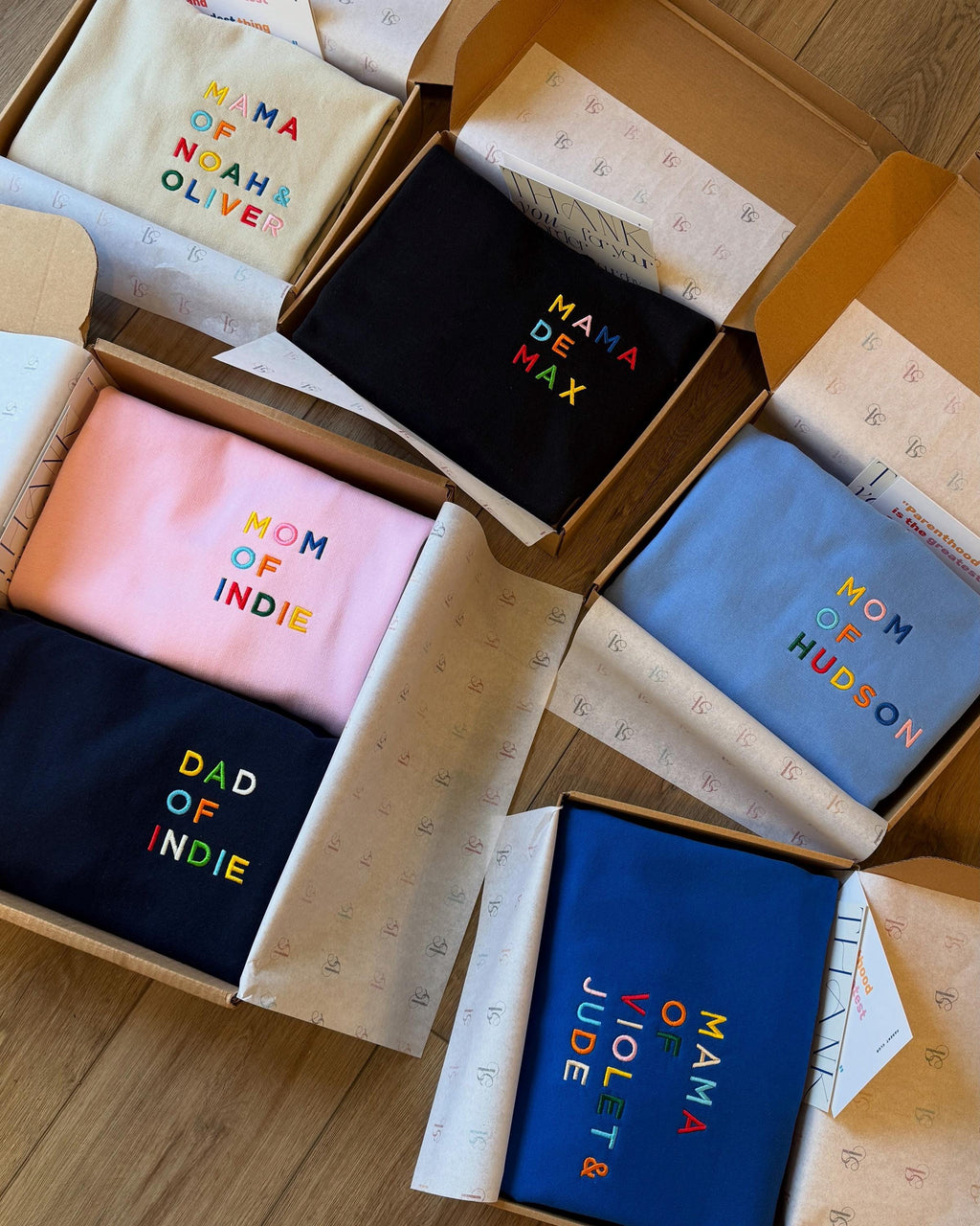 Custom Embroidery Personalized Handmade Gift for Mom Dad Parents Family Sweatshirt with Kids Names, Mother's Father's Day Gift, Family Look
