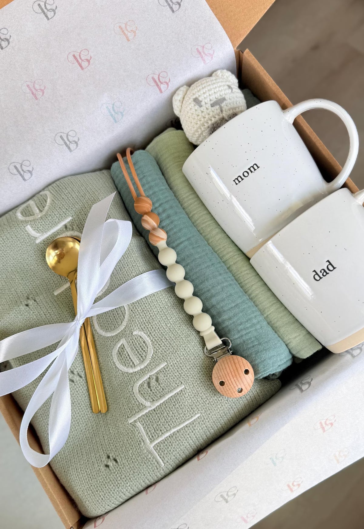 New Parents Gift Box for New Mom, New Dad & Baby, New Baby Gift Basket for the Whole Family, New Parent Care Package, New Mom and Dad Gifts
